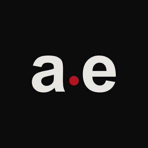 (d) a and e in bone with a red dot between them
